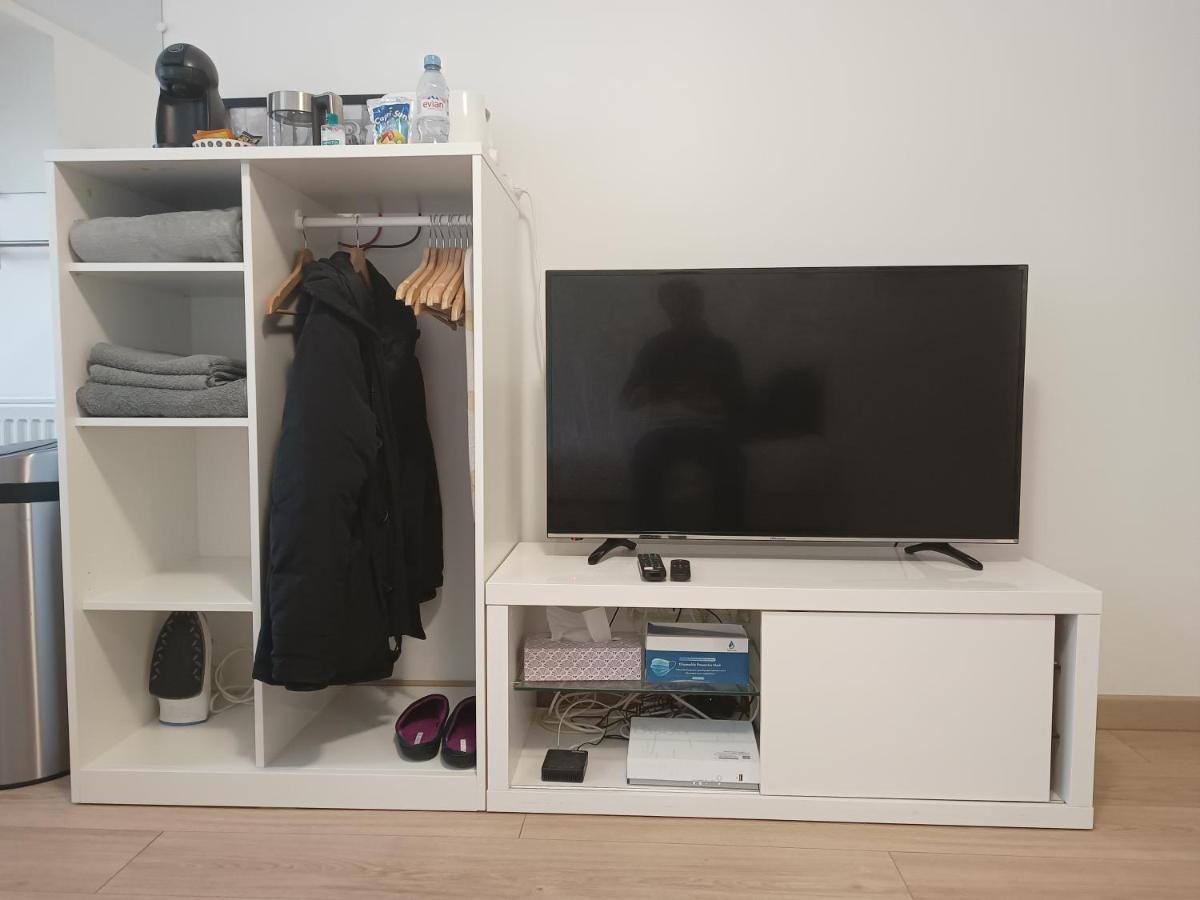 Studio Meuble A Bougival מראה חיצוני תמונה